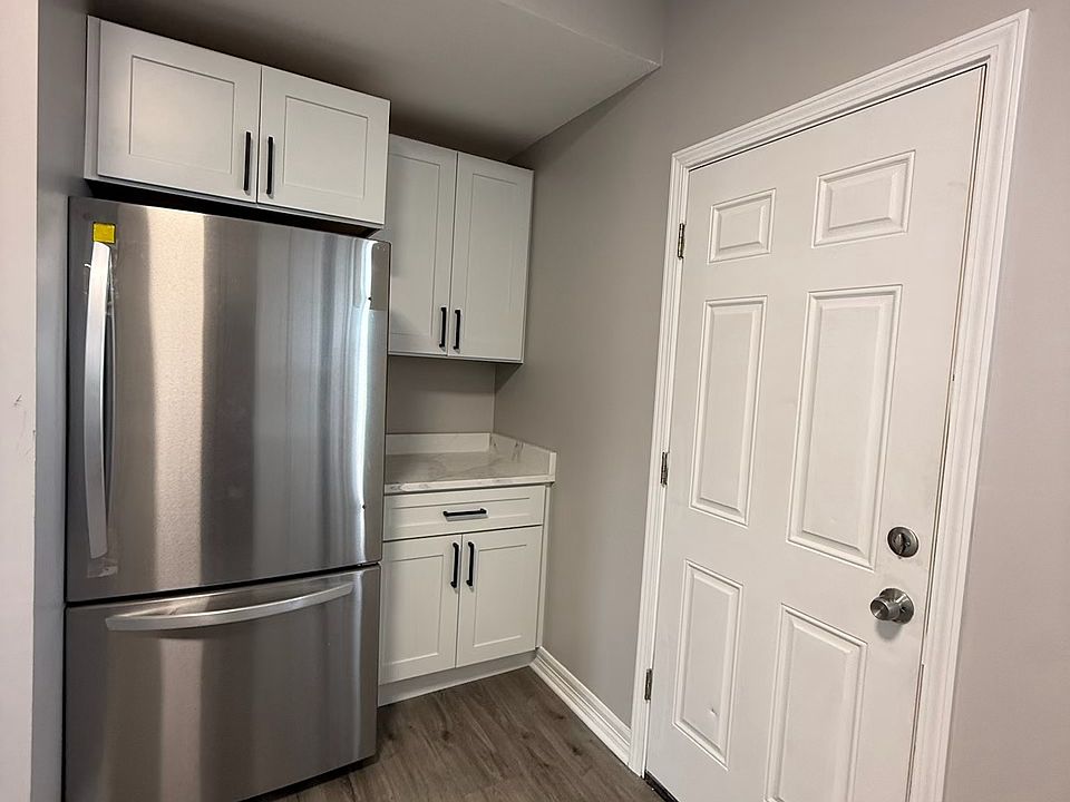 Kitchen Regrigertator