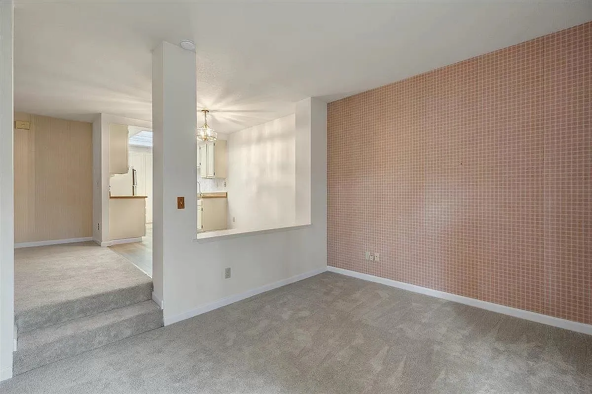 Step into this fashionable 1 bedroom/1 bath condo — Photo 4
