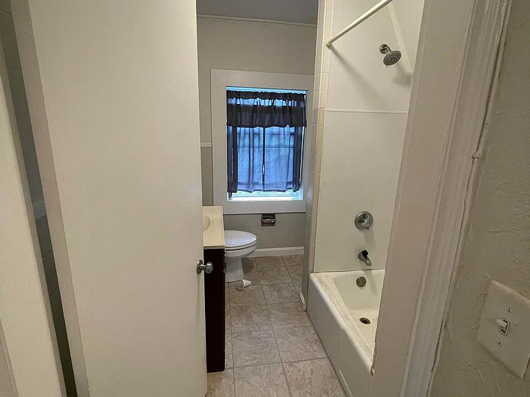 108 Majestic Ave #2 — Photo 5
