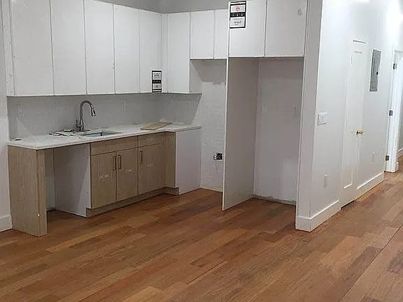 2nd image of 711 E 133rd St #2B