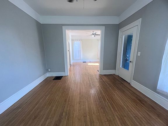 5th image of 507 Livingston Ave NE