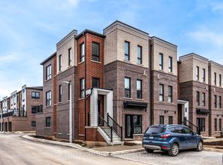70 Kenesky Dr #22, Hamilton, ON L8B 1X1