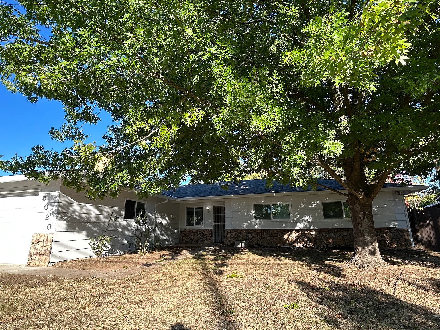 5020 Hemlock St photo 1