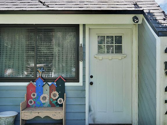 4th image of 4547 Cambria St