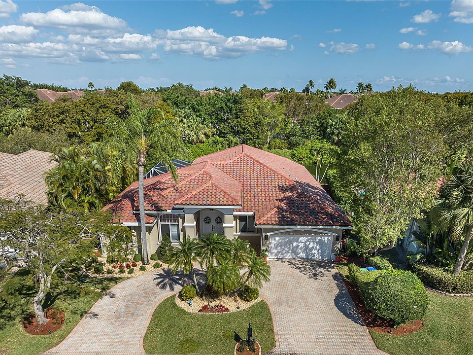 1st image of 477 NW 118th Avenue