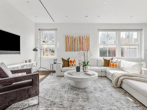 4th image of 16 Hudson St APT 6A