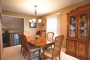 5th image of 420 Langley Ct