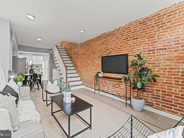 1144 Nanticoke St, Baltimore, MD 21230