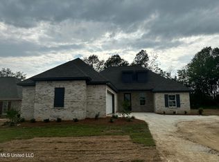 108 Porter Rdg, Canton, MS 39046