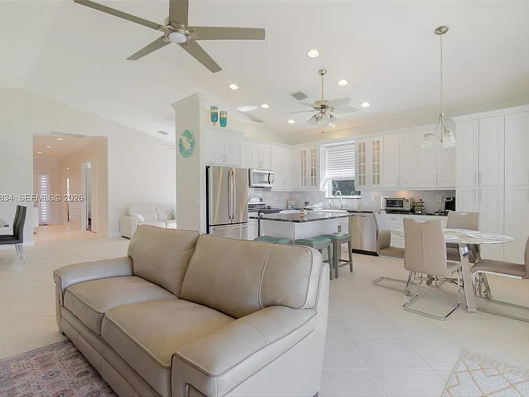 2675 Clipper Cir — Photo 9
