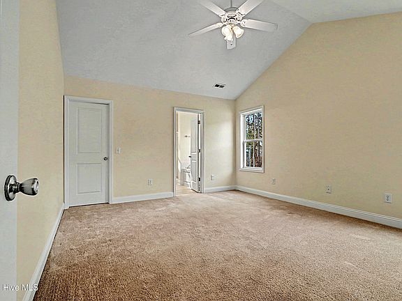 4th image of 536 Edgewood Road