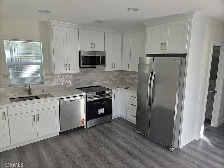25122 Ebony Ln — Photo 3