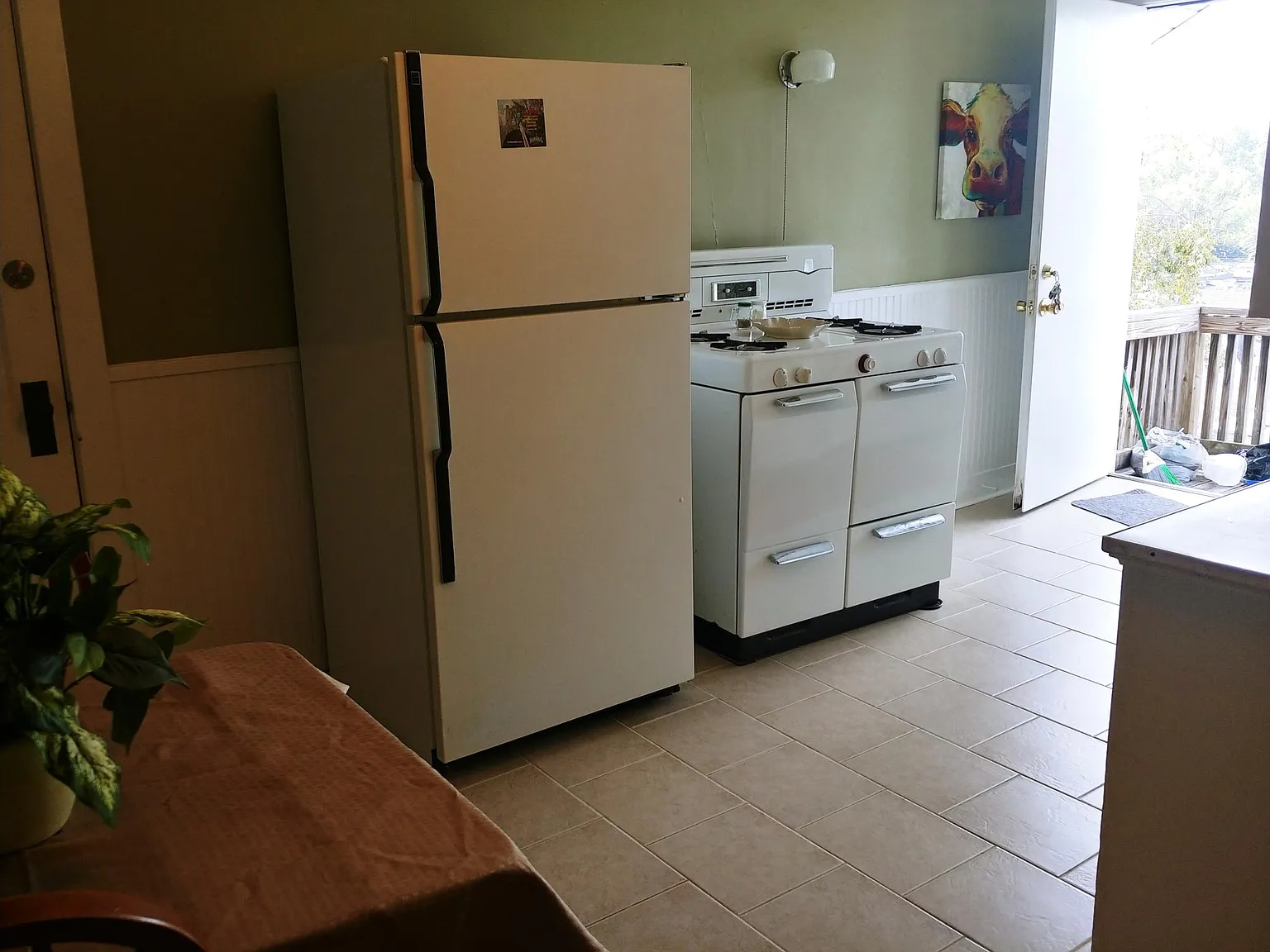 1 bed, 1100 sqft, $900 — Photo 3