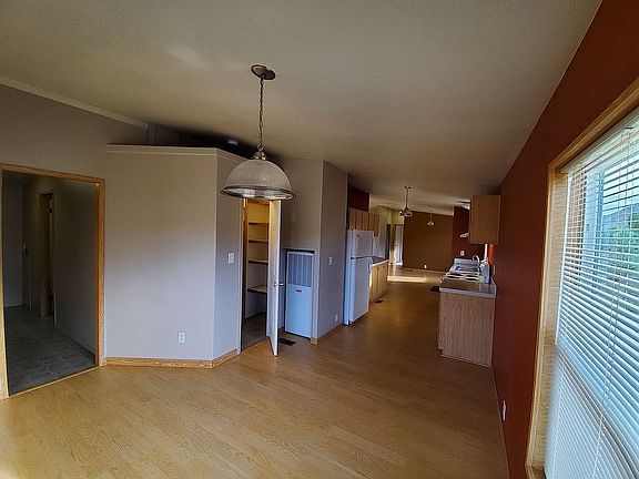 3rd image of 95830 Summit Dr