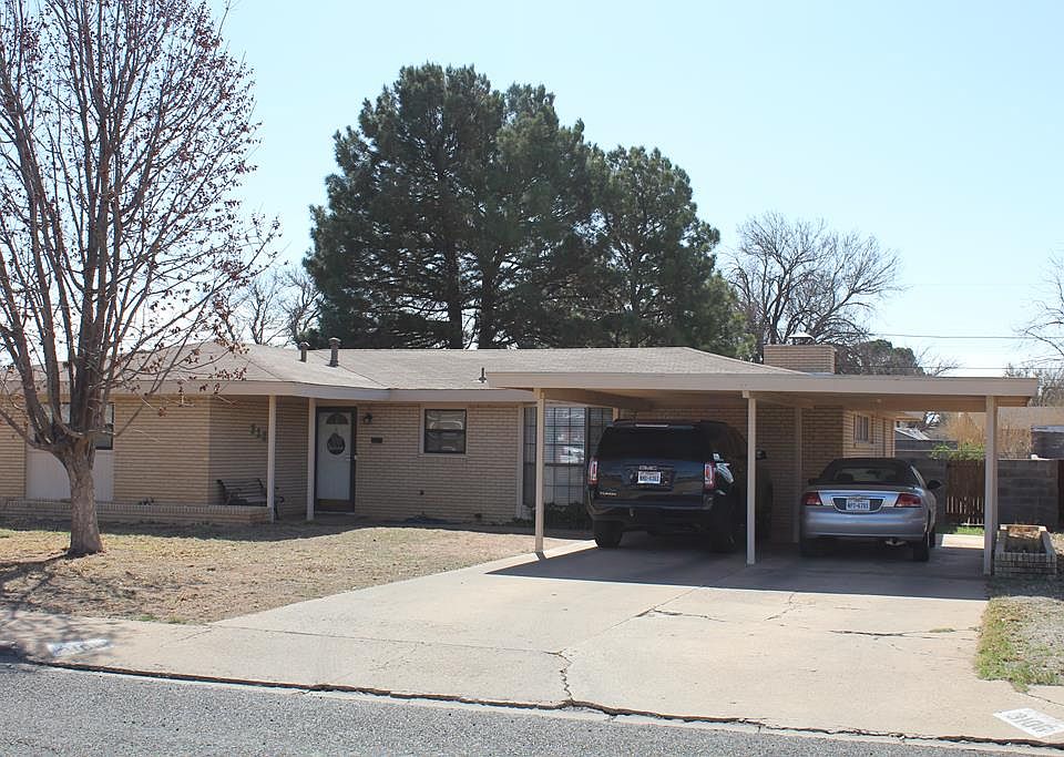 1st image of 3160 E 31st St