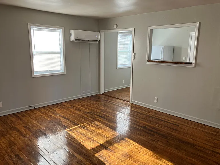 74 Maple Ln — Photo 3