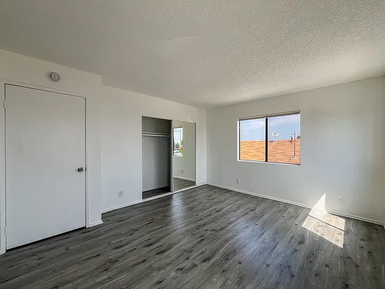 11943 Grevillea Ave — Photo 20