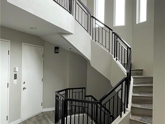 2nd image of 2415 Myrtle Ave