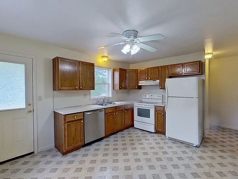 214 Craigdan Dr — Photo 5