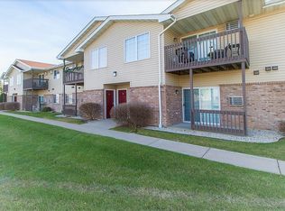 1614 Gateway Blvd #8, Beloit, WI 53511
