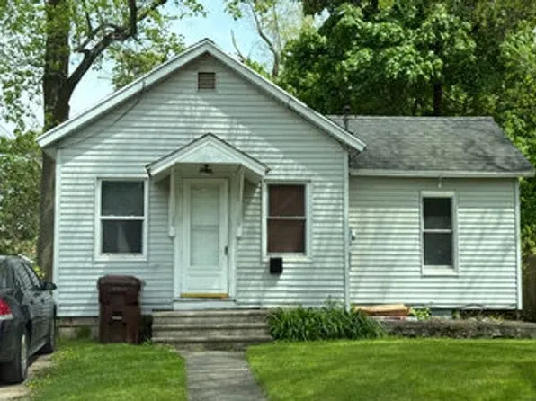 1408 Christopher St, Lansing, MI 48906