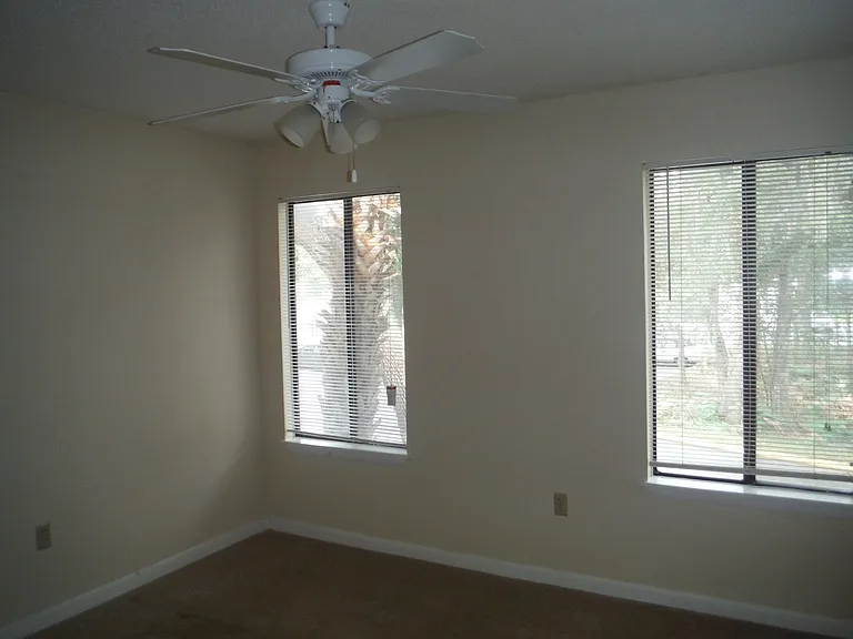 3510 Sable Palm Ln #E — Photo 8