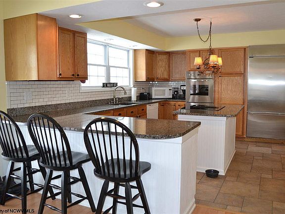 5th image of 66 River Knoll Ct
