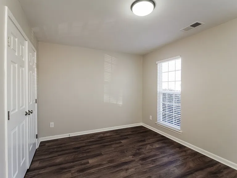 1001 Andrea Pl — Photo 11