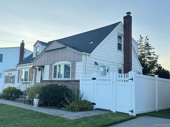 2nd image of 27 Edward Street