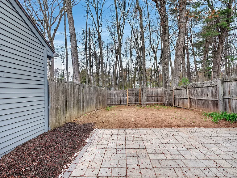 20 Tekakwitha Ct — Photo 18