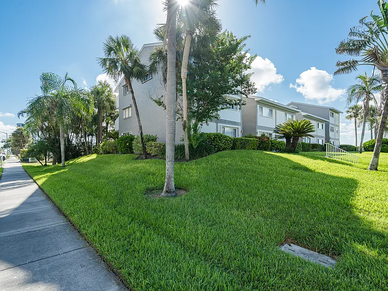 1301 Gulf Blvd #201 — Photo 3