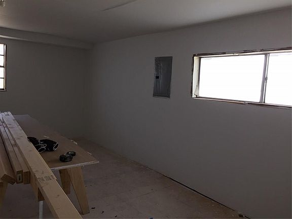 4th image of 2920 Texas St