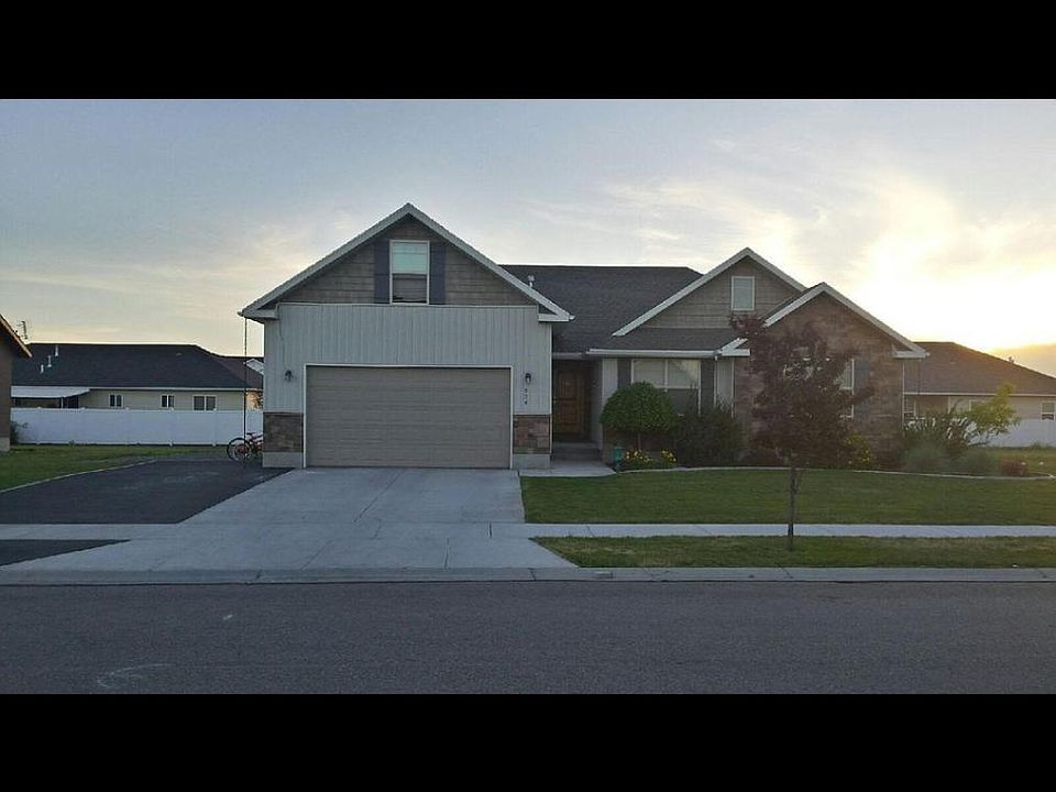 1st image of 304 Jill Dr