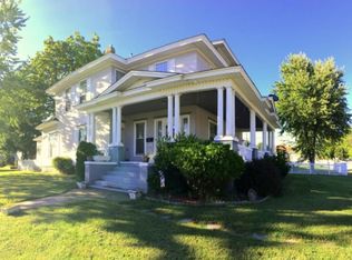 1401 W Broadway St, Webb City, MO 64870