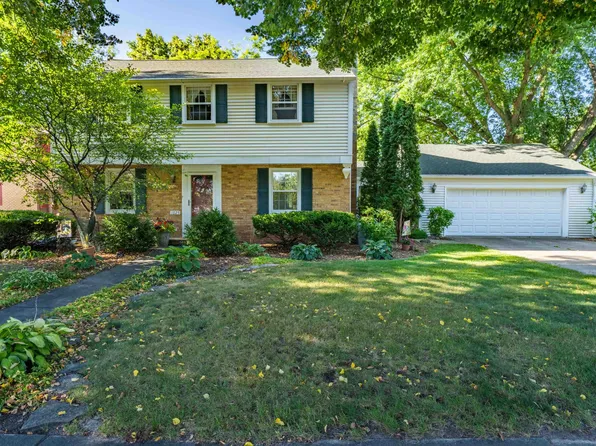 1025 Reed St, Green Bay, WI 54303