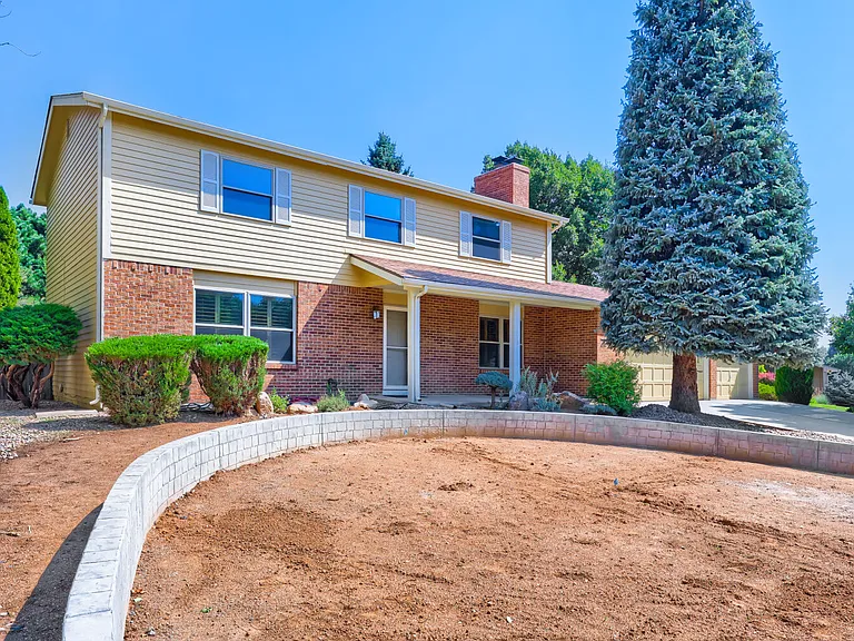 3202 Springridge Dr — Photo 1