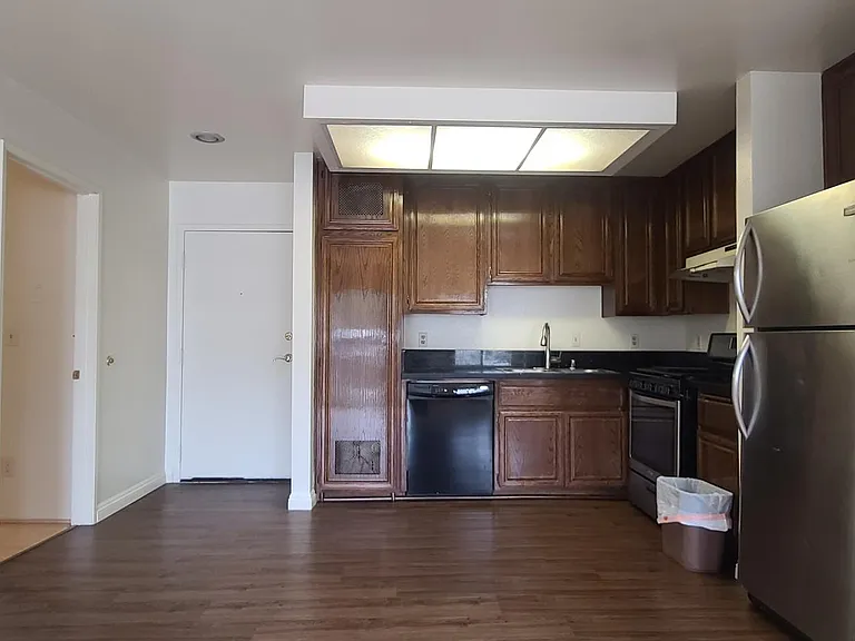4444 Avocado St #103 — Photo 3