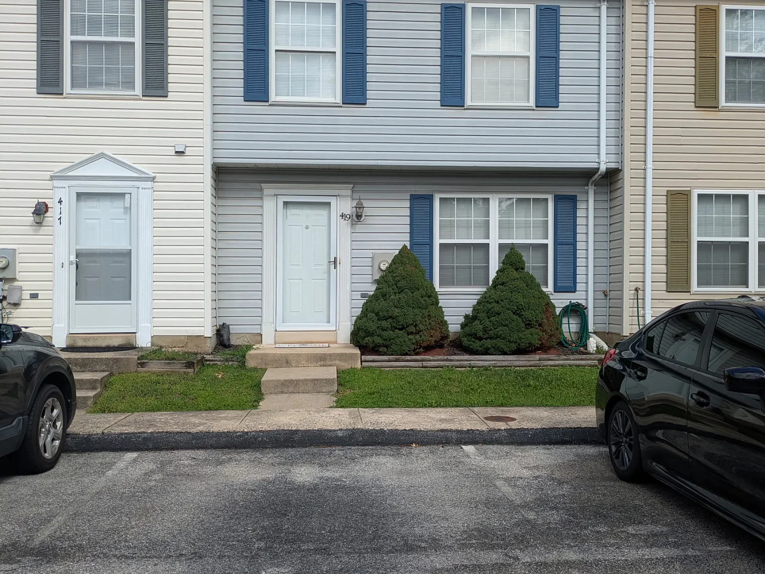 3 bed, 1.5 bath, 1320 sqft, $2,000 — Photo 1
