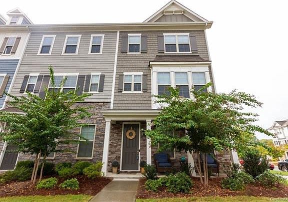 5th image of 9304 Ainslie Downs St