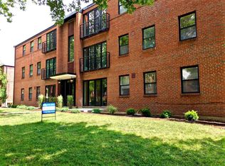 7552 Oxford Dr APT 3C, Saint Louis, MO 63105