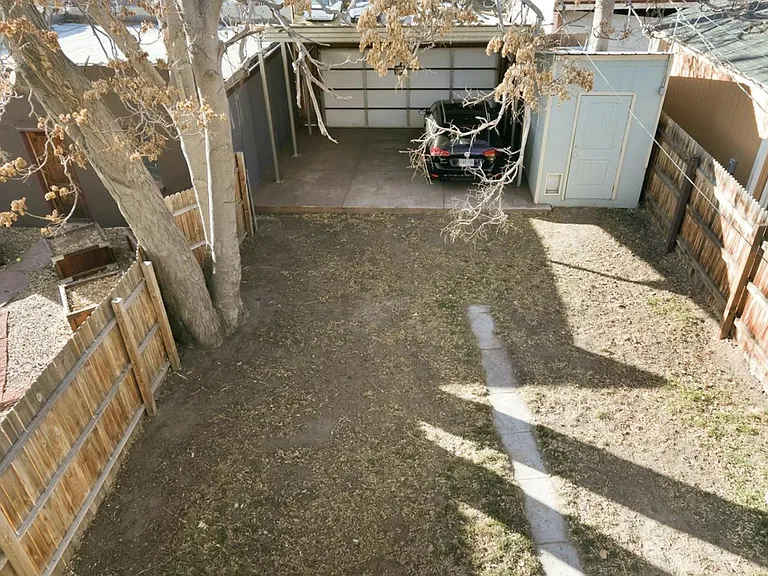 3707 N Franklin St — Photo 24