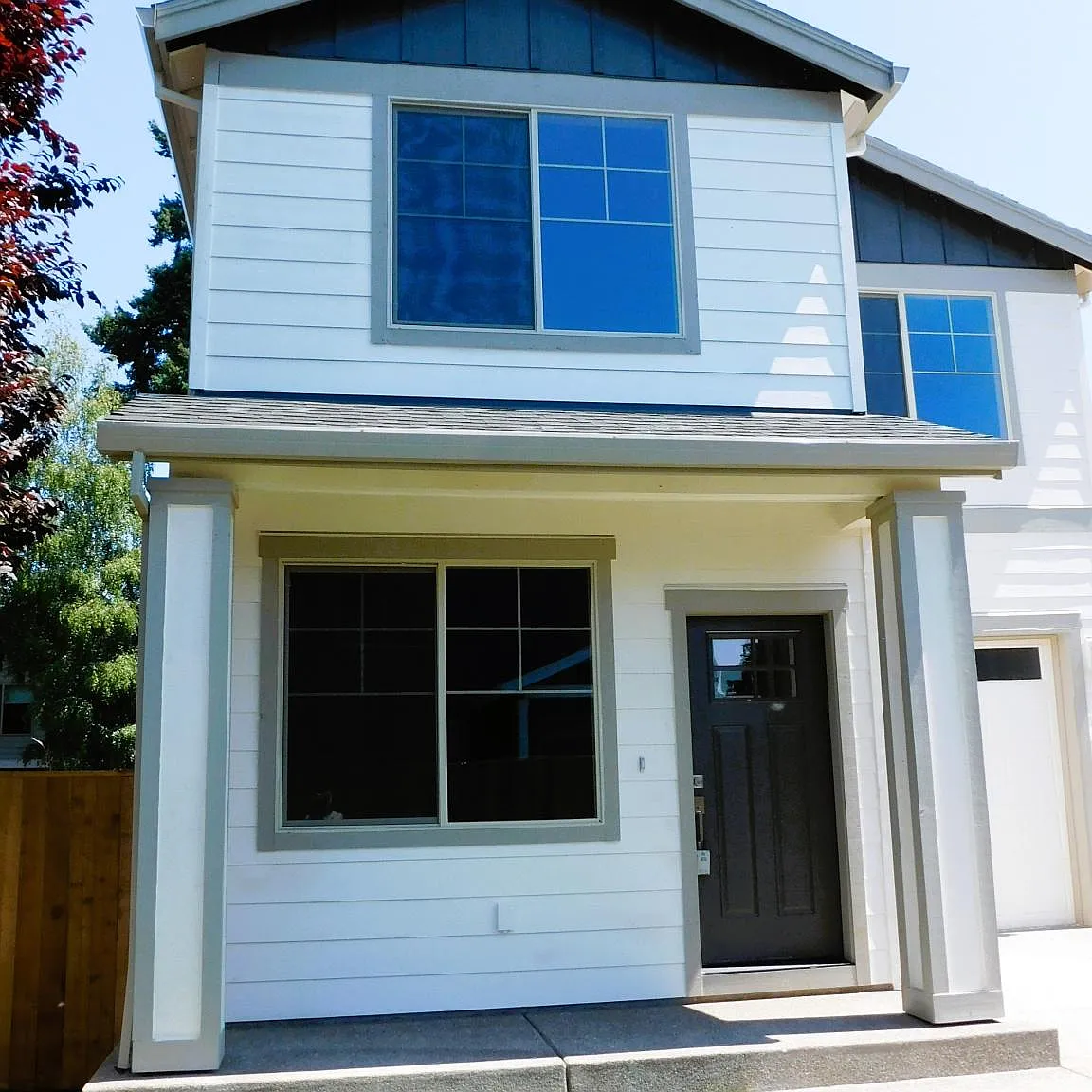 5 bed, 2305 sqft, $2,995 — Photo 2