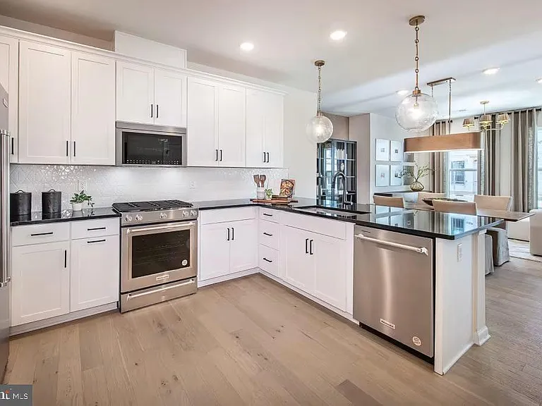 512 Reading Ct — Photo 7