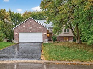 7182 Emerald Ln, Eden Prairie, MN 55346