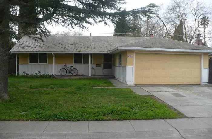 2506 Denison Dr — Photo 1