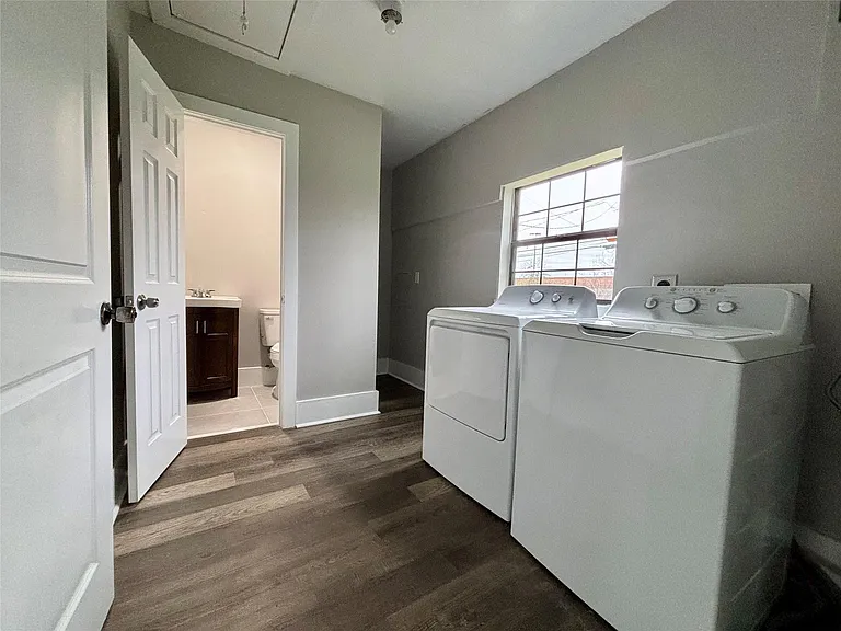 9710 Casa Loma Dr — Photo 5