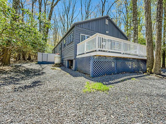 3rd image of 29 Lakeview Dr