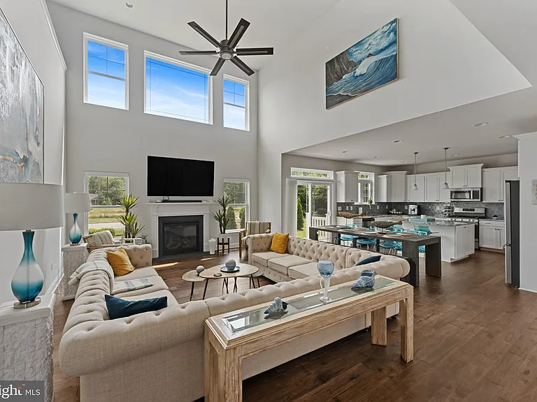 38100 Bailey Way — Photo 3