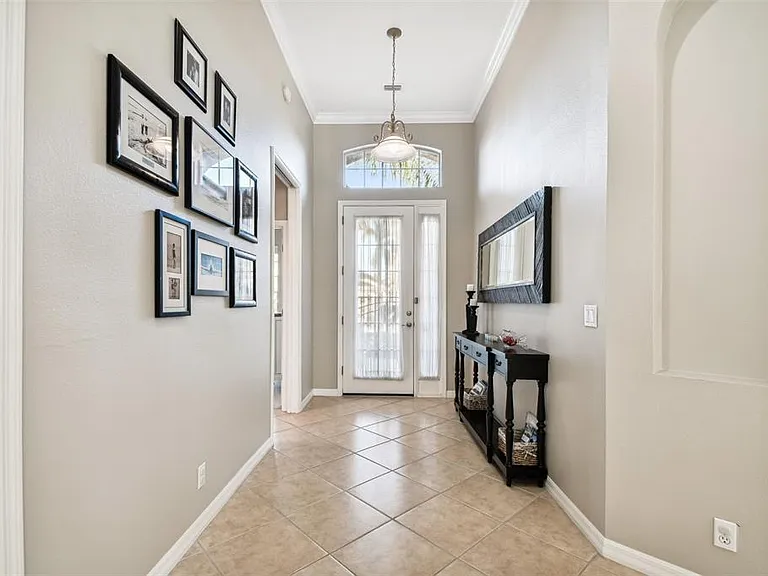 7328 Lake Forest Gln — Photo 5