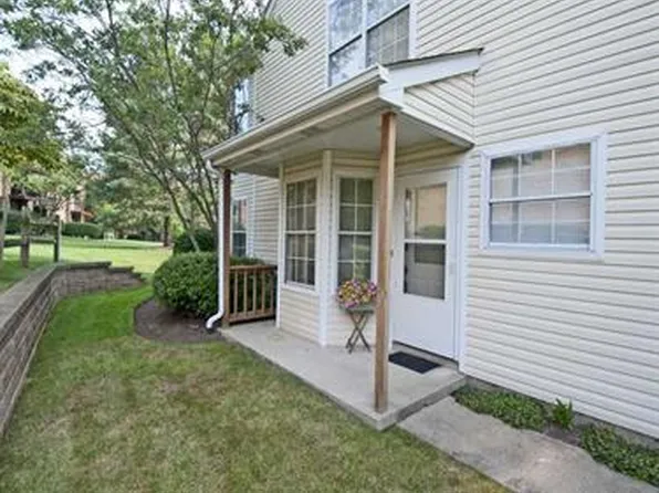 1517 Pinehurst Ln, Oakmont, PA 15139